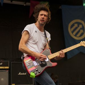 Pitchfork_Guitar